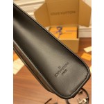 Louis Vuitton's exclusive debut model: M46098 Super Enhanced Edition