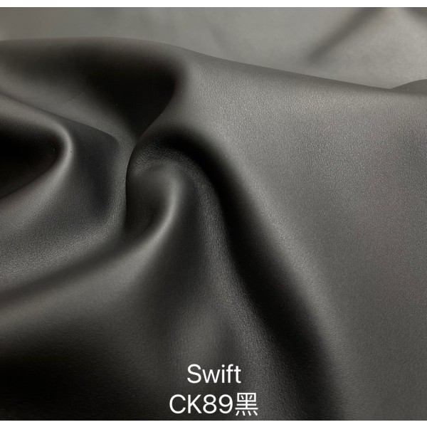 Hermes makes exclusive leather plain leather Swift leather: black