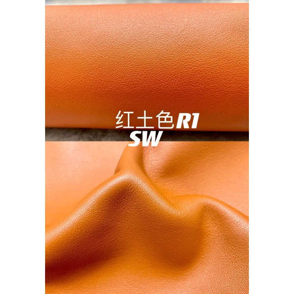 Hermes makes exclusive leather plain leather Swift leather: red line