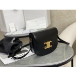 CELINE 𝗧𝗘𝗘𝗡𝗕𝗘𝗦𝗔𝗖𝗘 Leather Saddle Bag Model: 110413