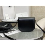CELINE 𝗧𝗘𝗘𝗡𝗕𝗘𝗦𝗔𝗖𝗘 Leather Saddle Bag Model: 110413