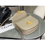 CELINE 𝗧𝗘𝗘𝗡𝗕𝗘𝗦𝗔𝗖𝗘 Leather Saddle Bag Model: 110413