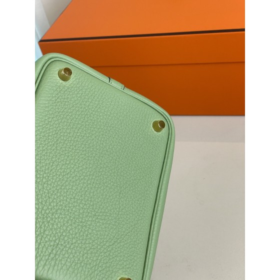 picotin18 avocado green