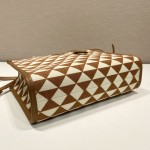 Prada embroidered fabric tote bag 👏 1BA354