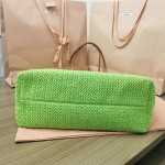 MIU MIU BG228: Imported Lafite Grass Woven Cotton Thread Woven Tote Bag