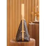 Louis Vuitton 𝐂𝐀𝐑𝐑𝐘𝐀𝐋𝐋 Medium #M46197#