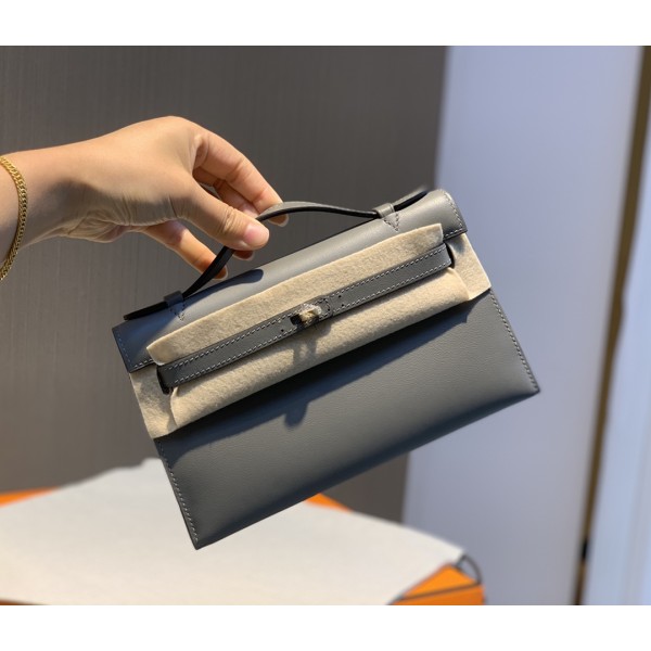 Minikellycumulonimbus gray original swift