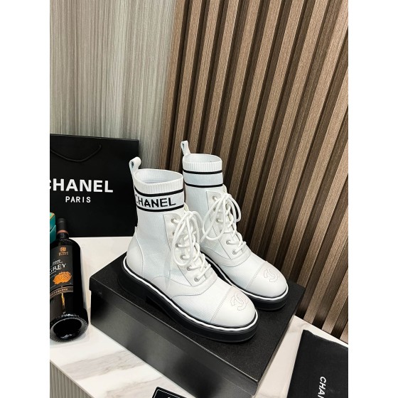 CHANEL Chelsea Boots