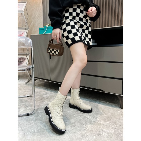 CHANEL Chelsea Boots