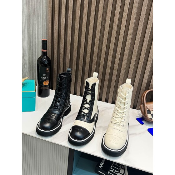 CHANEL Chelsea Boots