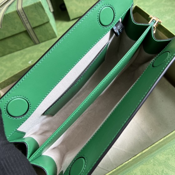 GUCCimatelass é Leather Shoulder Bag Model: 702200