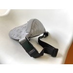 Louis Vuitton DISCOVERY belt bag