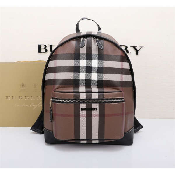 Burberry Men's Backpack 3987