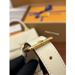 Louis Vuitton's exclusive debut model: M46008 Super Enhanced Edition