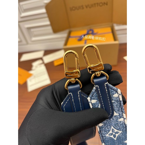 Louis Vuitton's exclusive debut model: M59717 Super Enhanced Edition