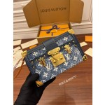 Louis Vuitton's exclusive debut model: M59717 Super Enhanced Edition