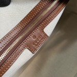 GUCCI Quilted Leather Handbag Model: 702242