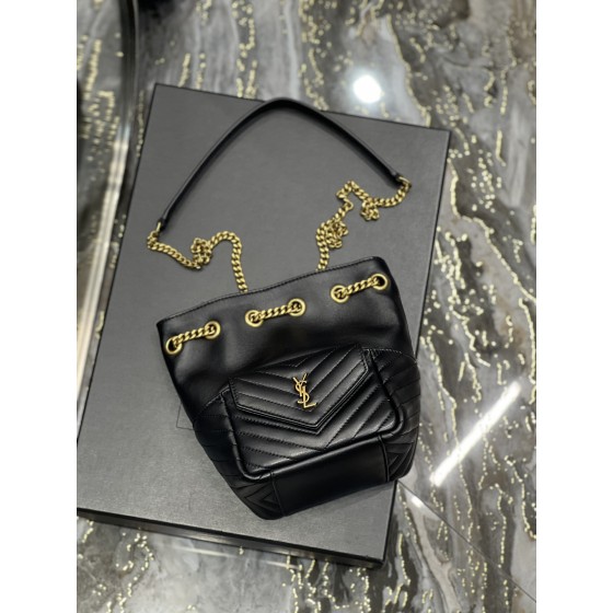 SAINT LAURENT V-shaped Quilted Mini Bucket Bag Model: 631052