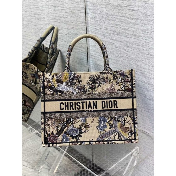 DIOR TOTE Magpie flower embroidery