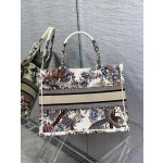 DIOR TOTE Magpie White Limited Edition Collection