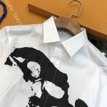 Maikun adhesive printed letter logo skull