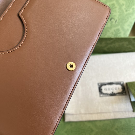 GUCCI Matelasse Chain Bag Model: 723787