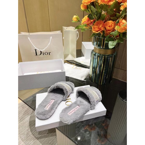 Dior flat bottom flip flops