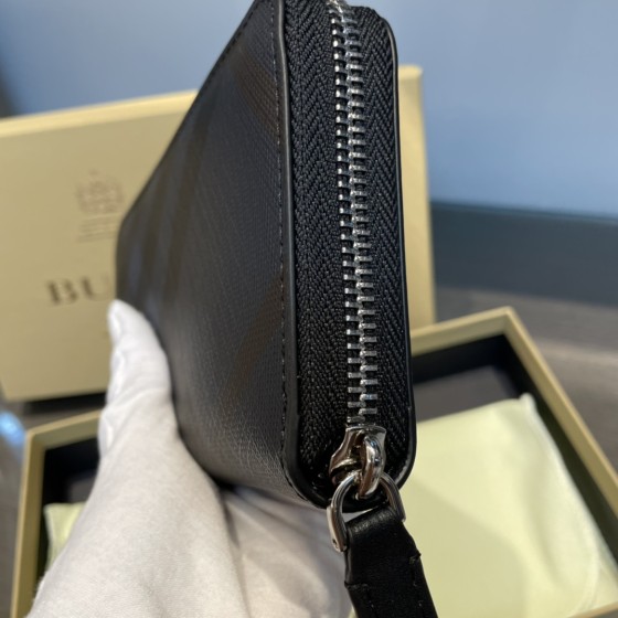 Burberry Single Pull Small Wallet
