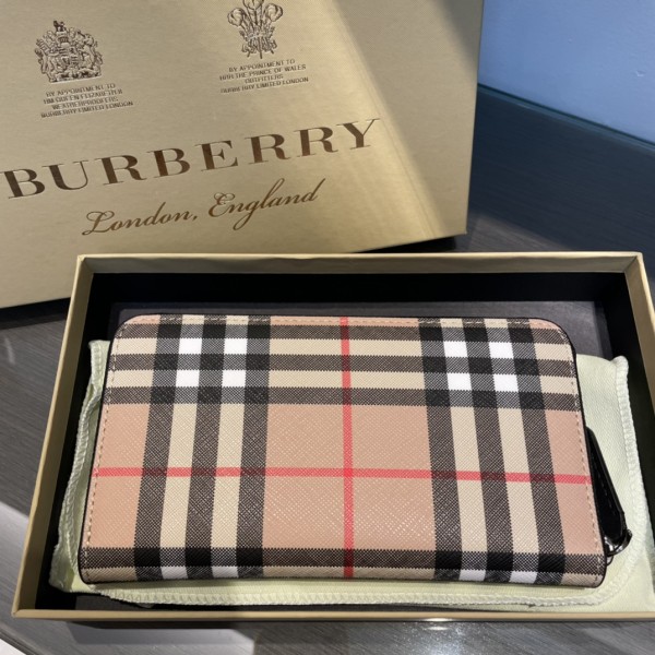 Burberry Single Pull Small Wallet