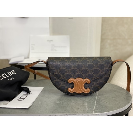 CELINE Embossed Half Moon Saddle Model: 111233