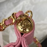 CHANEL 22K's popular black gold flap bag part AP3134