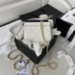 CHANEL 22K's popular black gold flap bag part AP3134