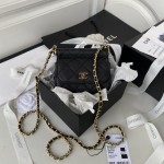 CHANEL 22K's popular black gold flap bag part AP3134