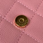 CHANEL 22K's popular black gold flap bag part AP3135