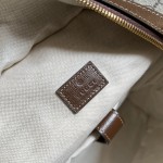 GUCCI Interlocking Double G Backpack Model: 704017