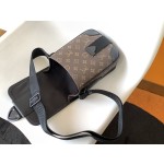 Louis Vuitton M46442 Presbyopia This Archy Small Messenger Bag