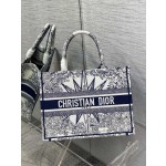 DIOR TOTE Christmas Limited Edition Octomom Collection