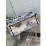 DIOR TOTE Christmas Limited Edition Octomom Collection