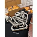 Louis Vuitton M81606