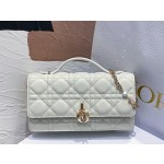 lady Dior ❤ Pearl Clutch Bag