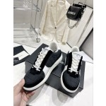 CHANEL's latest popular water diamond panda sneaker