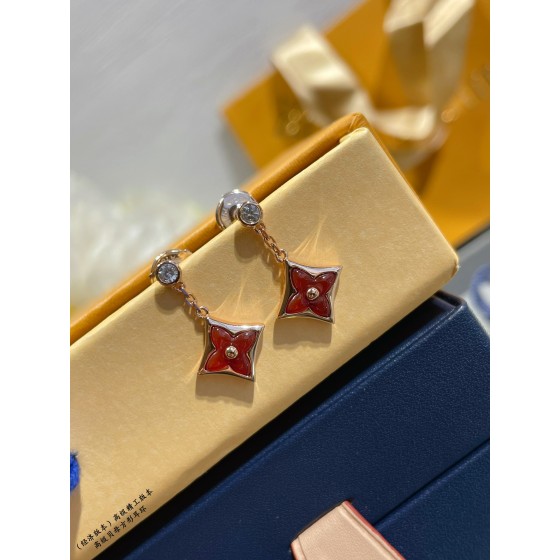 Louis Vuitton Fritillaria Square Earrings