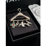 CHANEL brooch