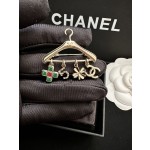 CHANEL brooch