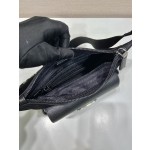 Prada diagonal men's bag 🎉 2VH160