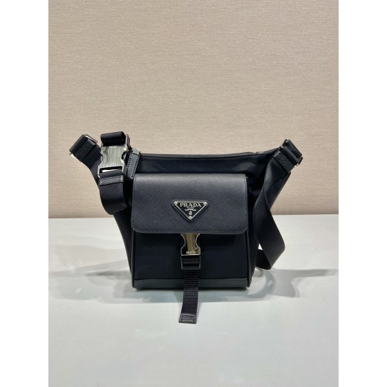 Prada diagonal men's bag 🎉 2VH160