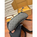 Louis Vuitton's exclusive debut model: M46331 Super Enhanced Edition