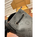 Louis Vuitton's exclusive debut model: M46331 Super Enhanced Edition