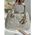 LADY DIOR 95.22 "Runway Model