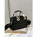 LADY DIOR 95.22 "Runway Model